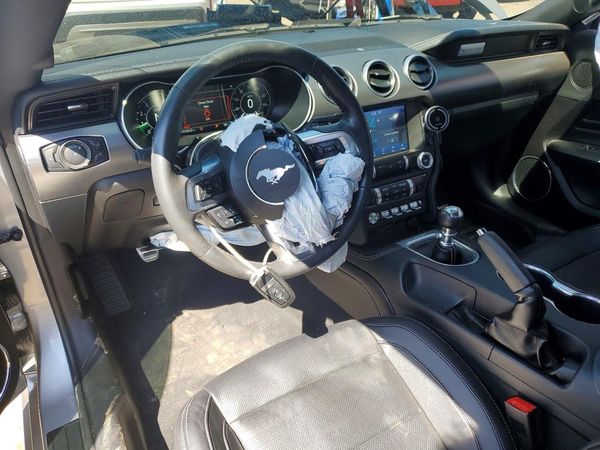 2022 FORD MUSTANG