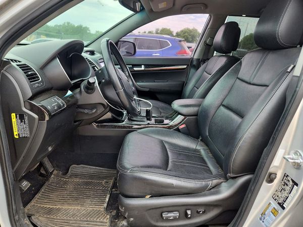2014 KIA SORENTO Base/ LX