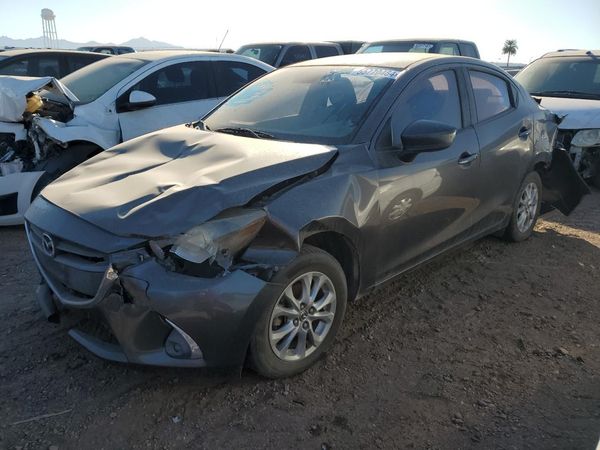 2019 MAZDA 2