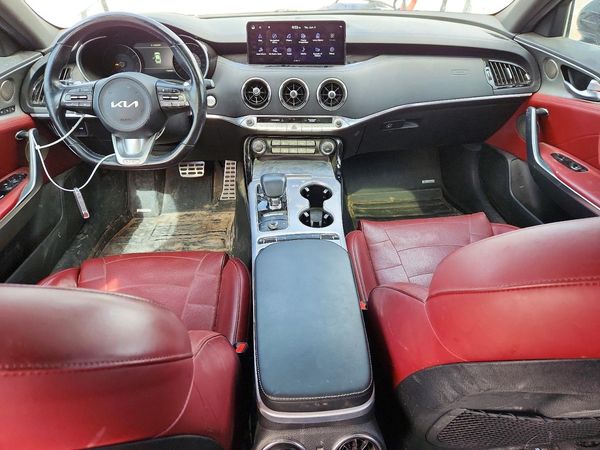 2022 KIA STINGER GT2