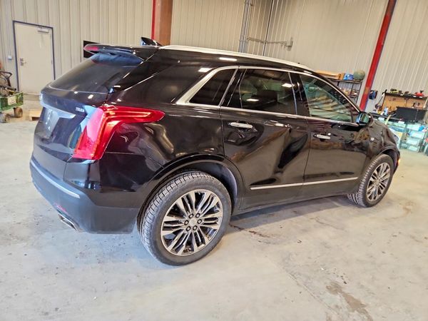 2017 CADILLAC XT5 Premium Luxury