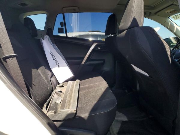 2018 TOYOTA RAV4 Adventure/XLE