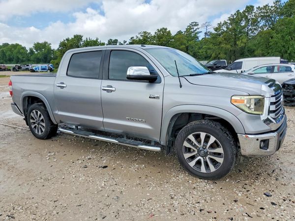 2018 TOYOTA TUNDRA