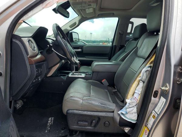2018 TOYOTA TUNDRA