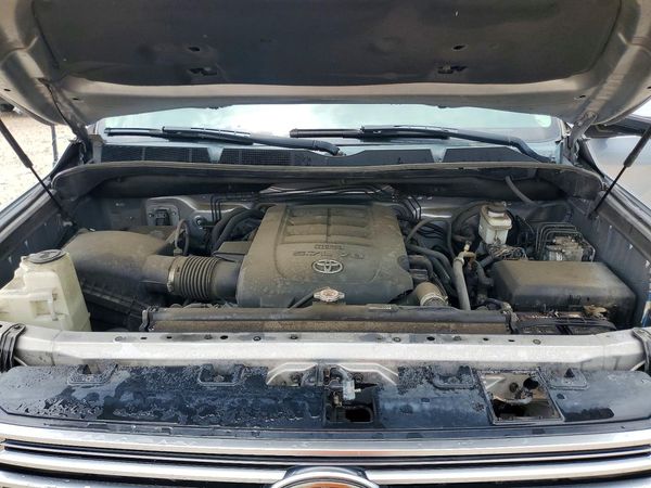 2018 TOYOTA TUNDRA