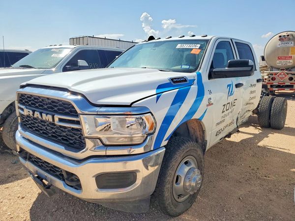 2022 RAM 3500