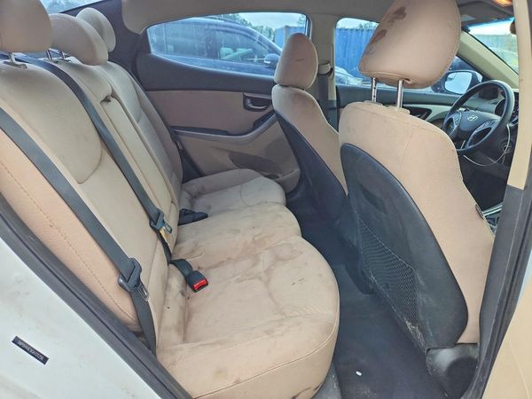 2016 HYUNDAI ELANTRA