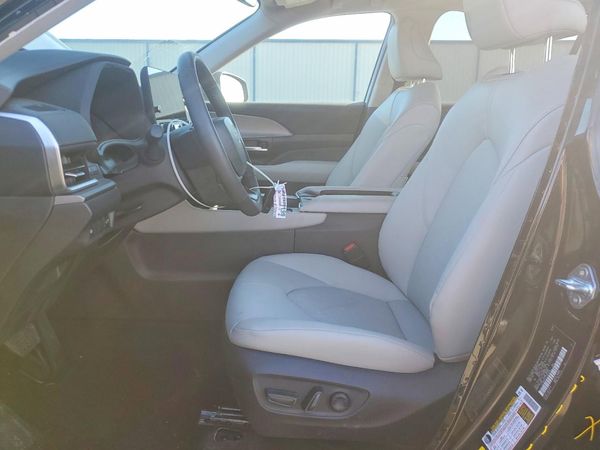2026 TOYOTA GRAND HIGHLANDER