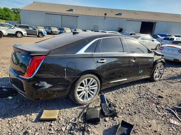 2019 CADILLAC XTS Luxury