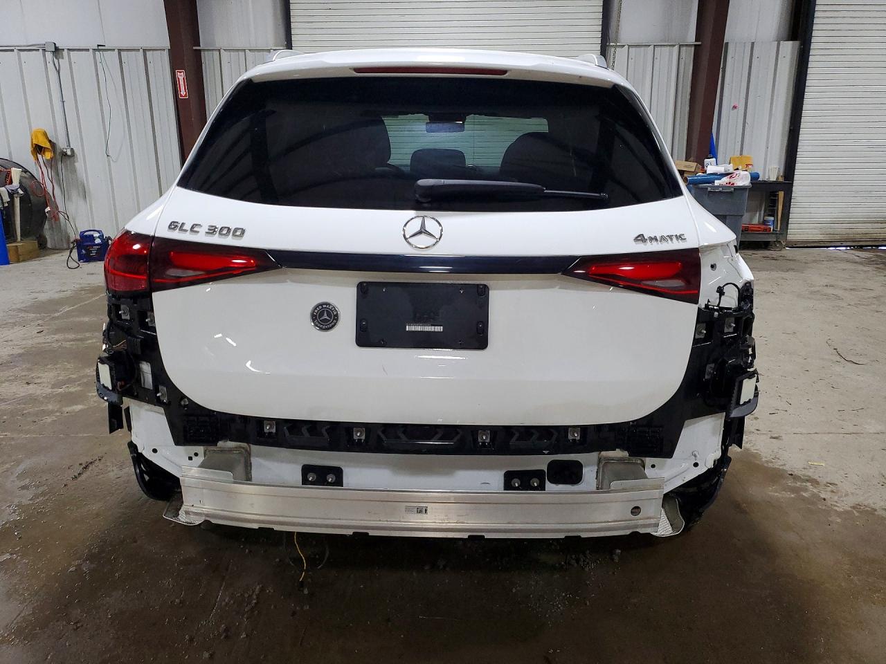 2024 MERCEDES-BENZ GLC