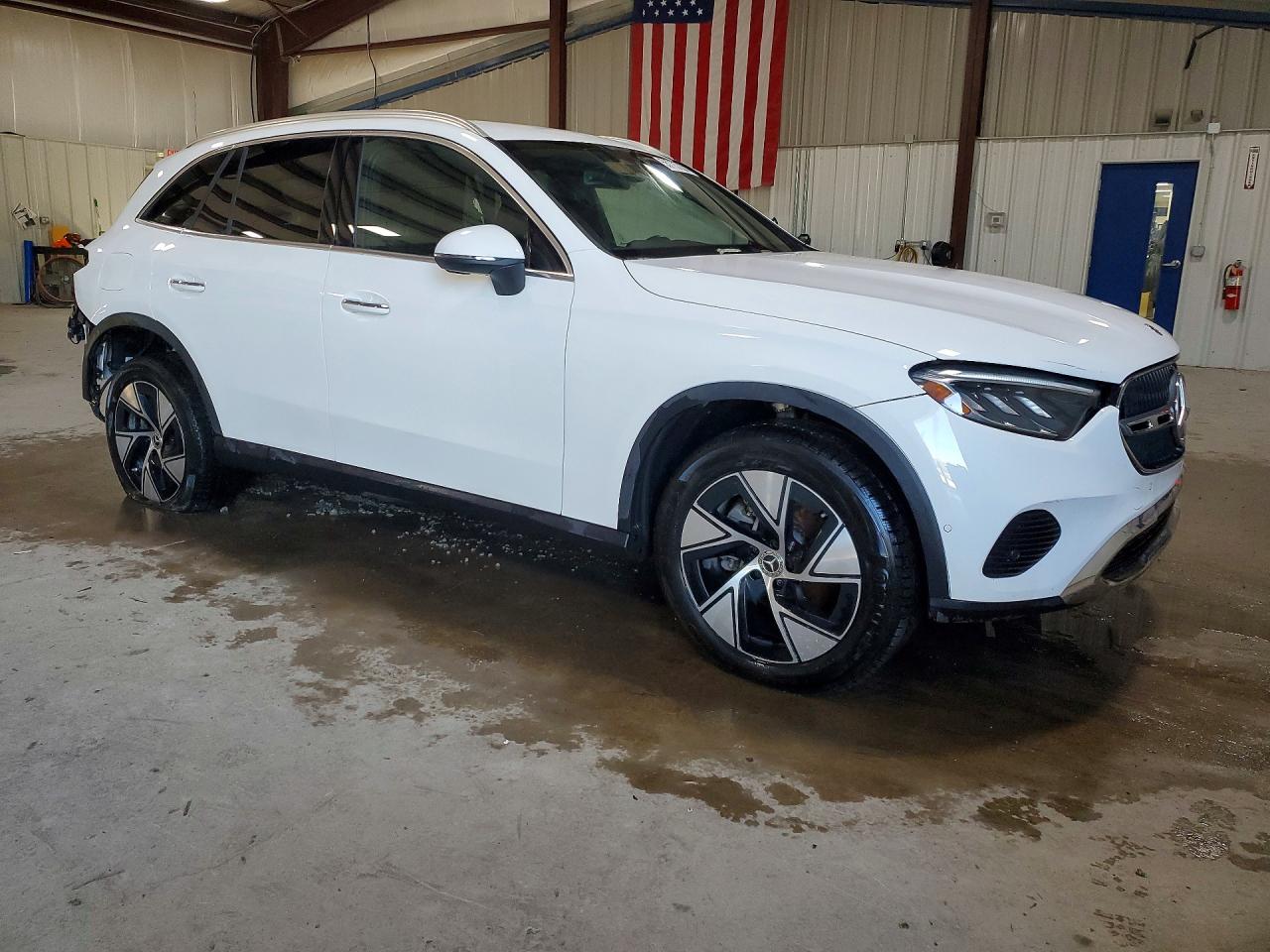 2024 MERCEDES-BENZ GLC