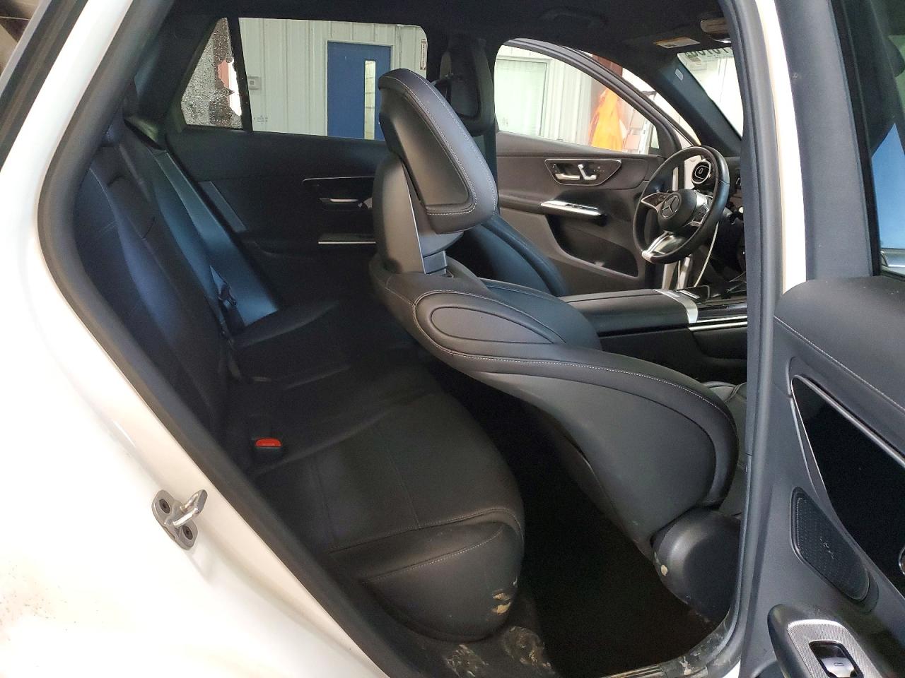2024 MERCEDES-BENZ GLC