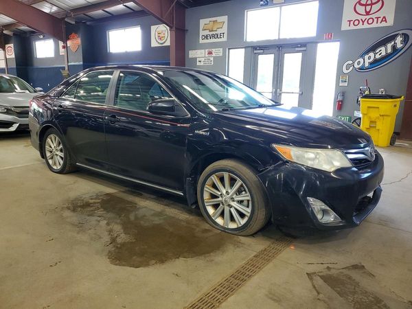2012 TOYOTA CAMRY SOLA Hybrid