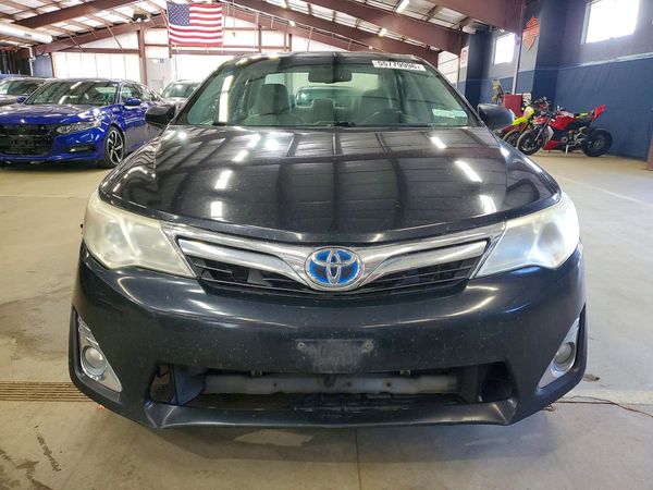 2012 TOYOTA CAMRY SOLA Hybrid