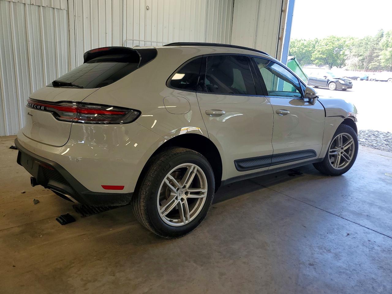 2025 PORSCHE 918 Macan, Macan T