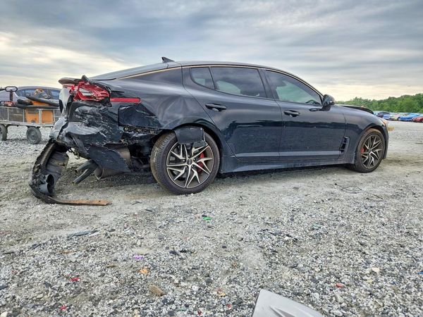 2023 KIA STINGER GT-Line