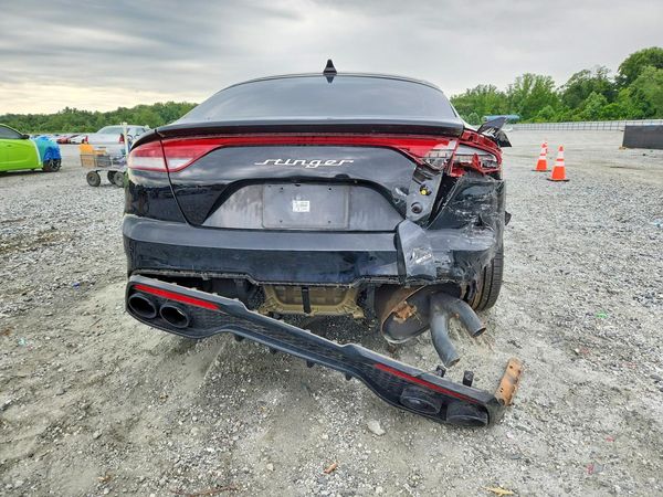 2023 KIA STINGER GT-Line