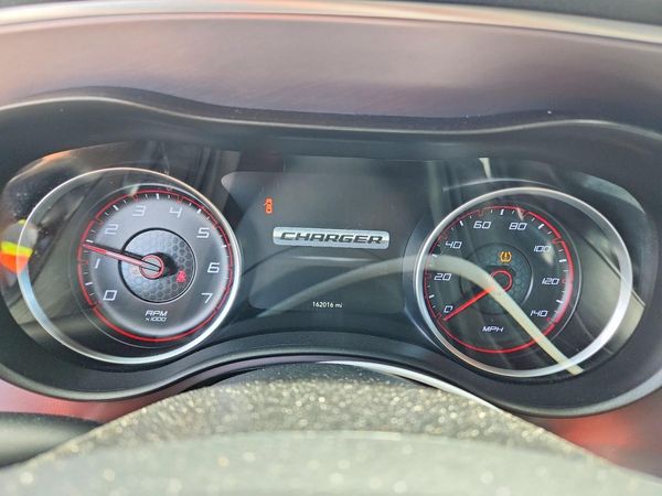 2019 DODGE CHARGER SXT