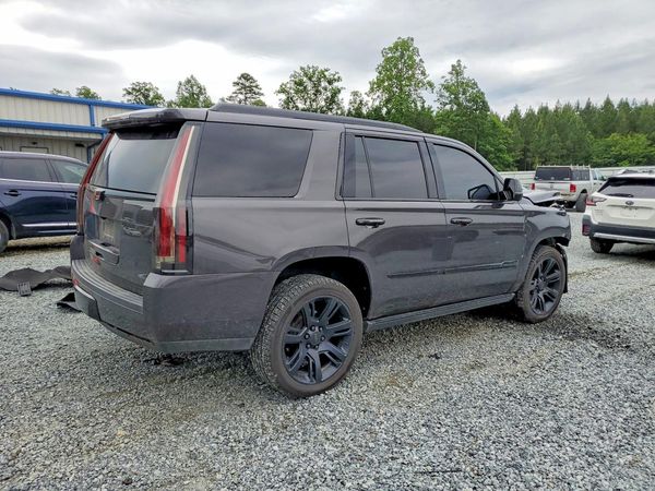 2018 CADILLAC ESCALADE Premium Luxury