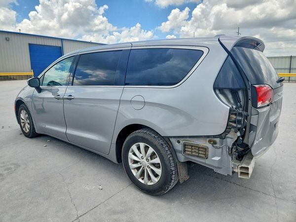 2019 CHRYSLER PACIFICA LX