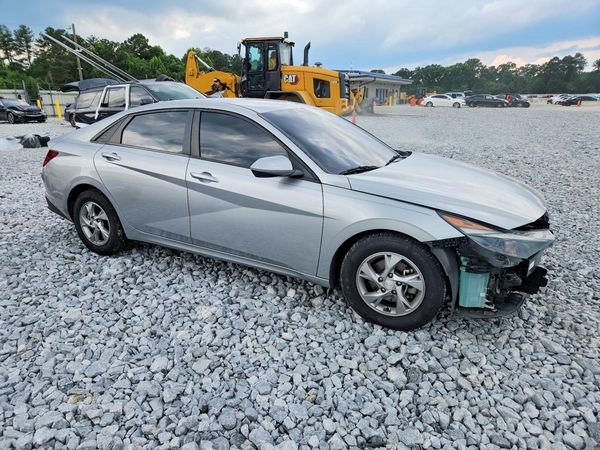 2021 HYUNDAI ELANTRA SE