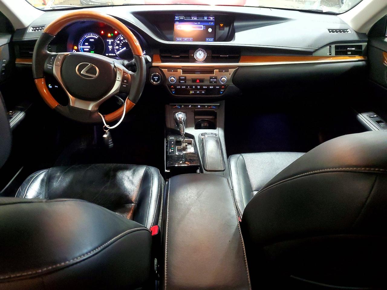 2014 LEXUS ES 300h