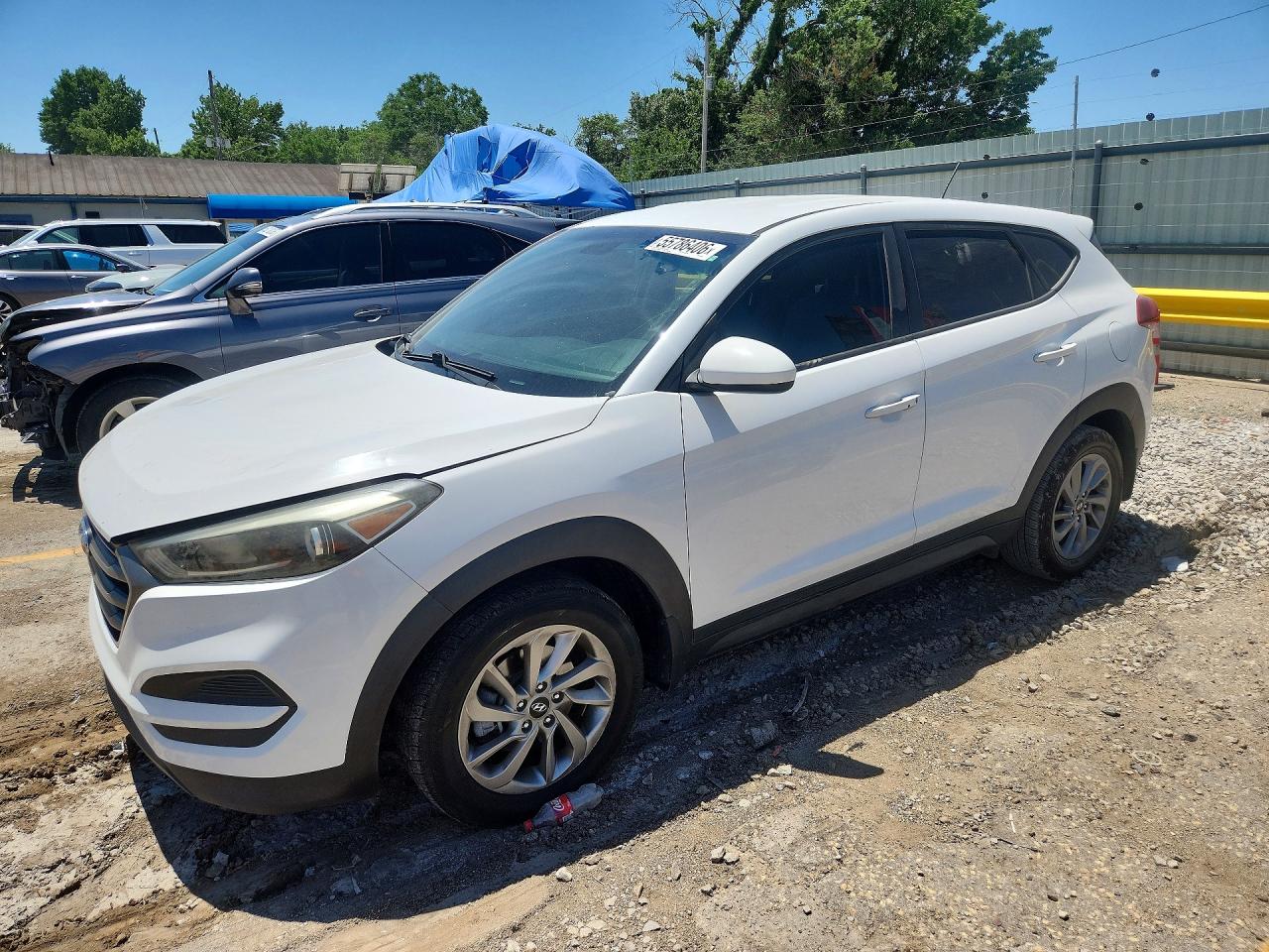 2016 HYUNDAI TUCSON SE