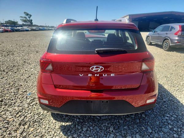 2025 HYUNDAI VENUE SEL, Limited