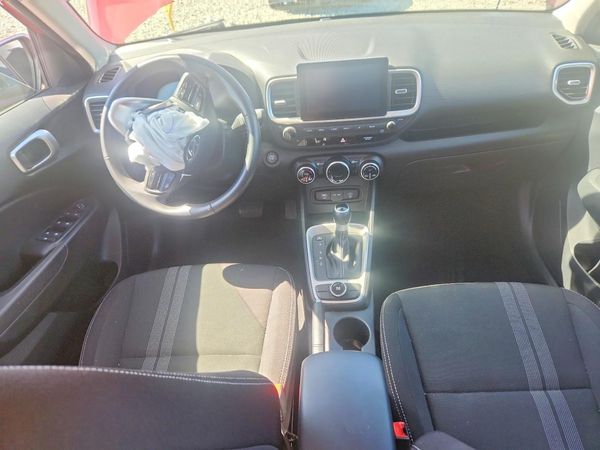 2025 HYUNDAI VENUE SEL, Limited