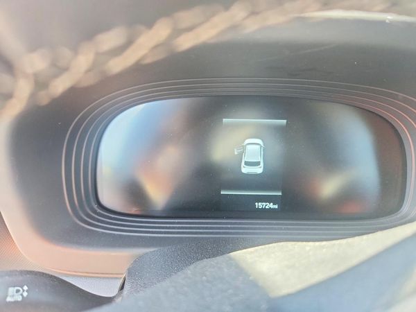 2025 HYUNDAI VENUE SEL, Limited
