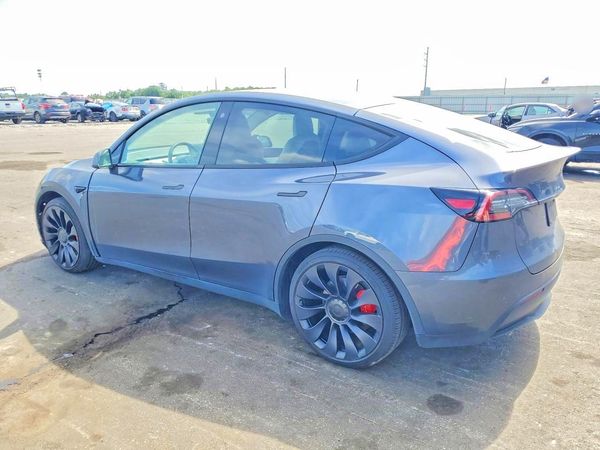 2022 TESLA MODEL Y