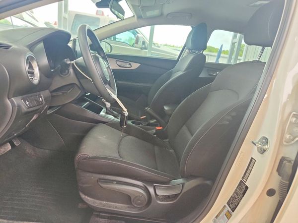 2023 KIA FORTE LX, LXS