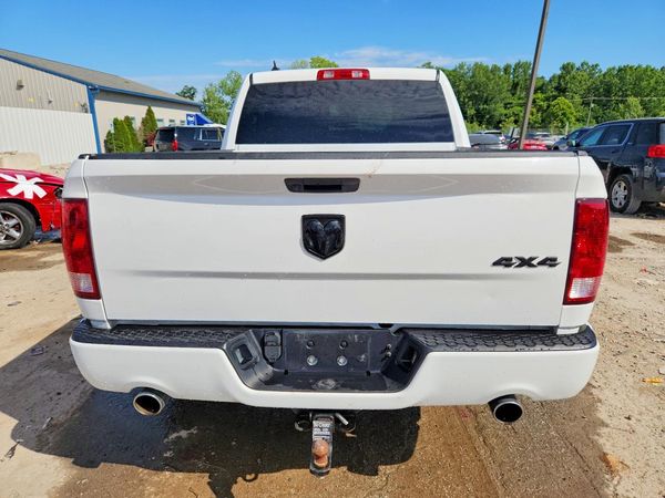 2020 RAM 1500 CLASSIC