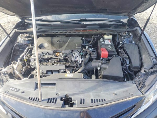 2018 TOYOTA CAMRY L/LE/SE/XLE — Engine bay