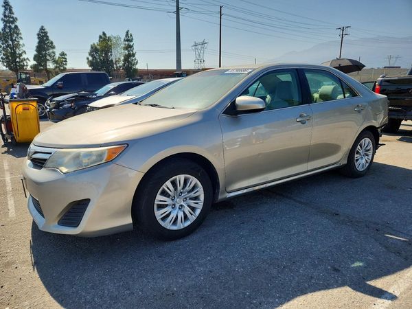 2013 TOYOTA CAMRY
