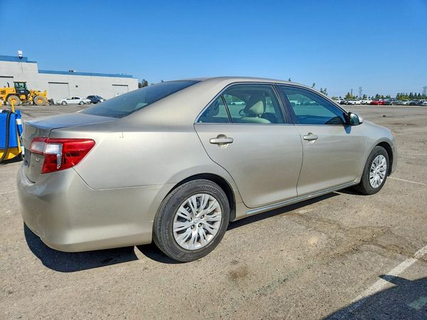 2013 TOYOTA CAMRY