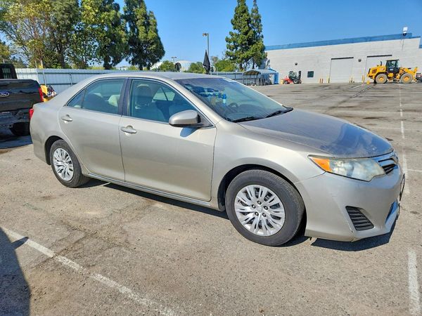 2013 TOYOTA CAMRY