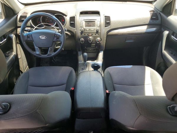 2013 KIA SORENTO Base / LX