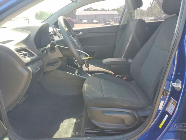 2019 HYUNDAI ACCENT SE and SEL