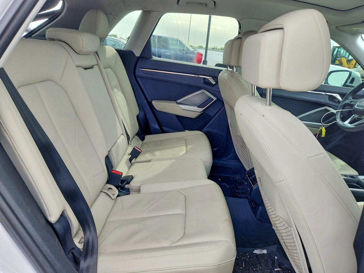 2024 AUDI Q3 S Line quattro Premium