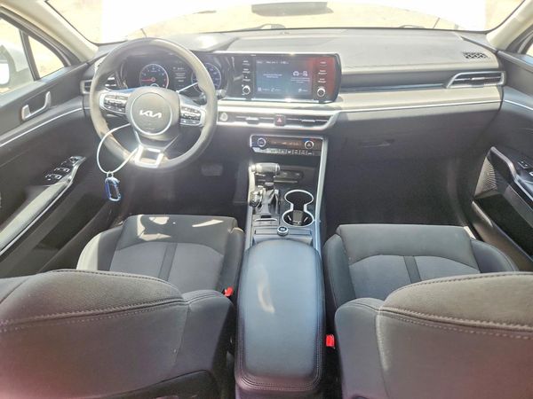 2022 KIA K5 LXS