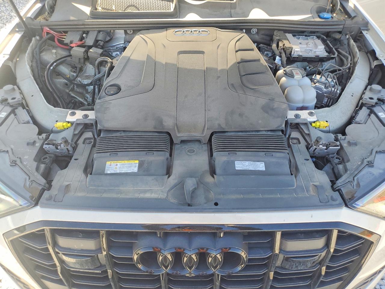 2024 AUDI Q7 quattro Premium Plus