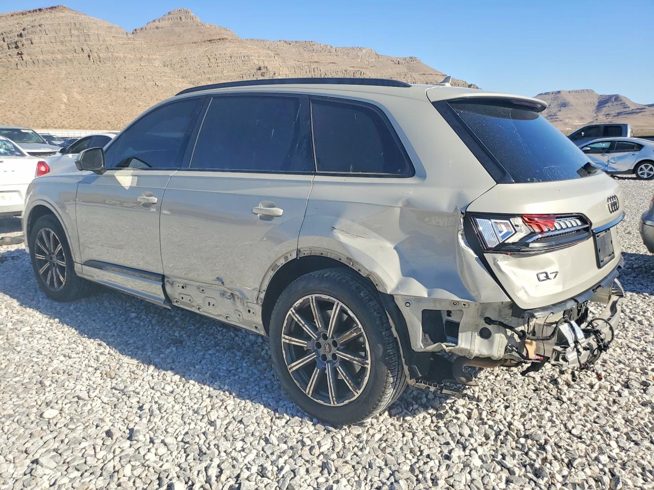 2024 AUDI Q7 quattro Premium Plus