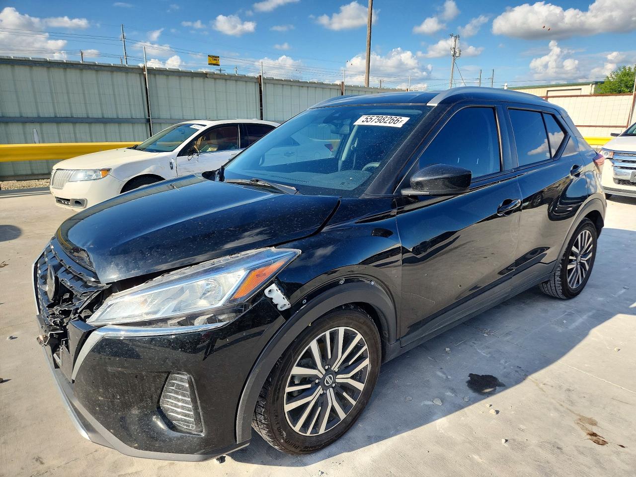 2021 NISSAN KICKS SV
