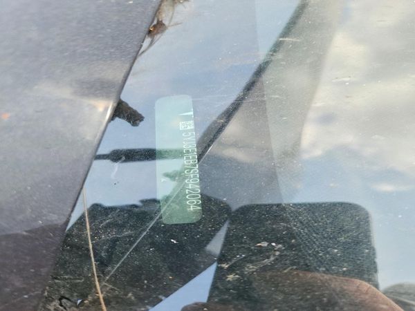 2025 TESLA MODEL 3 — VINP