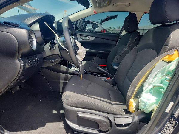 2021 KIA FORTE FE, LXS