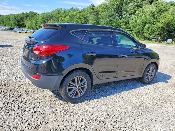 2015 HYUNDAI TUCSON GL (Middle-Low)
