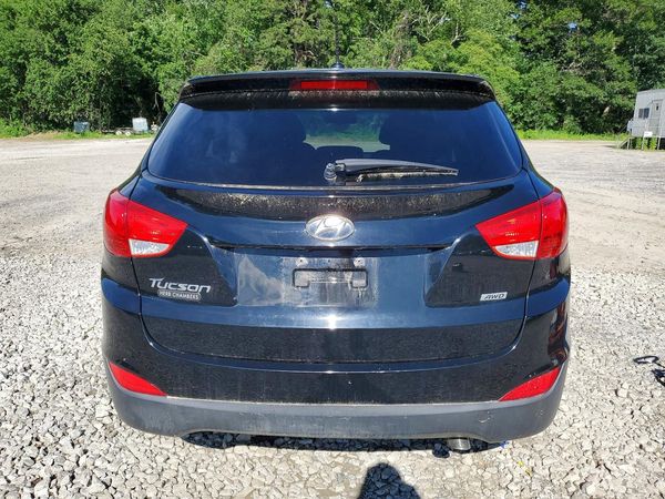 2015 HYUNDAI TUCSON GL (Middle-Low)