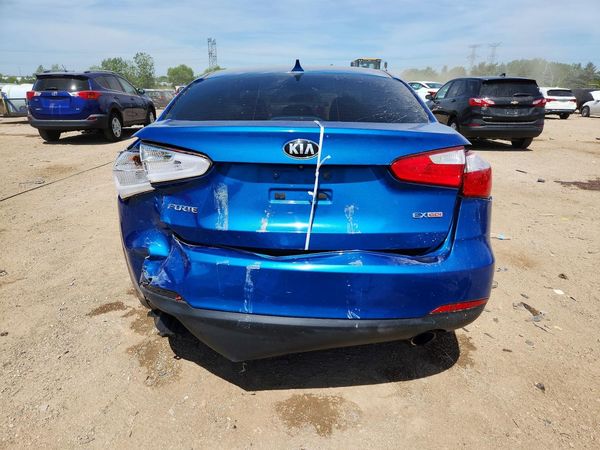 2015 KIA FORTE