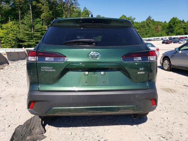 2026 TOYOTA COROLLA CROSS LE